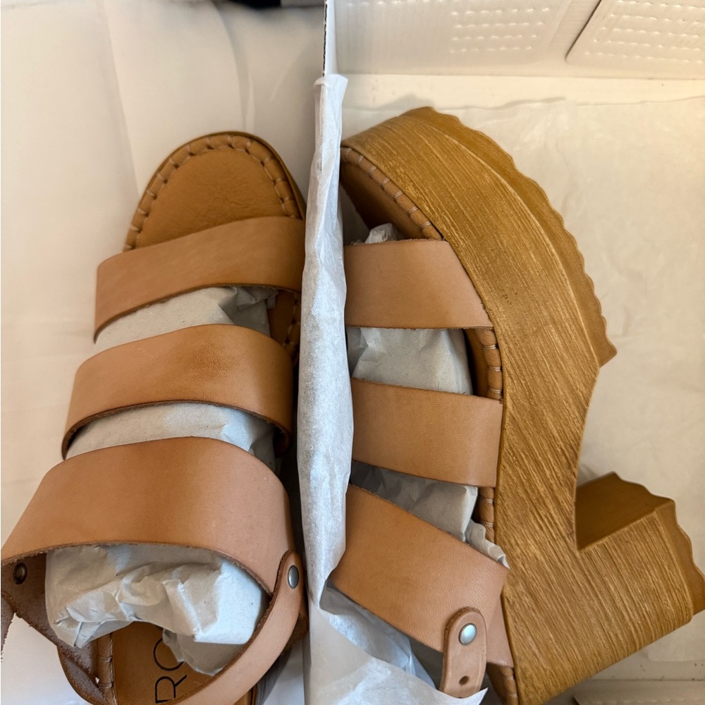 Roolee Camel Platform Sandals